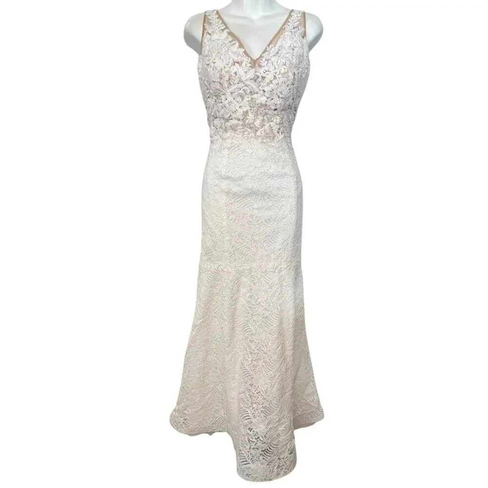 Melissa Sweet Ivory Lace V-Neck Trumpet Wedding Gown - Picture 2 of 16